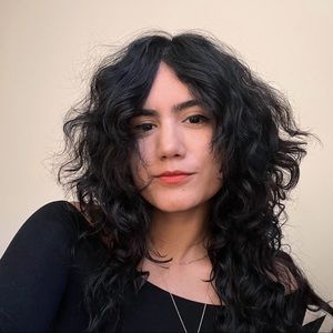 Meet your Posher, Cynthia